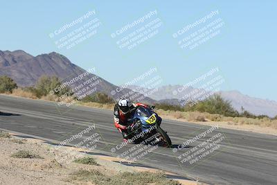 media/Oct-04-2025-CVMA (Sat) [[408bcdd6e4]]/Race 15-Femmewalla-Femmewalla UL/